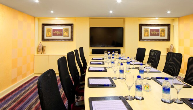 Radisson Blu Hotel Chennai - Meeting Room