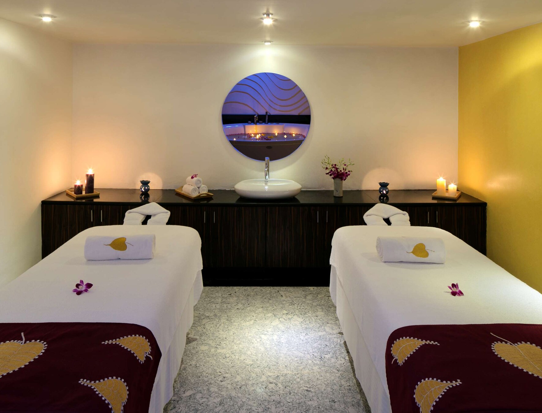 Hotels Near Chennai Airport Radisson Blu Hotel Chennai