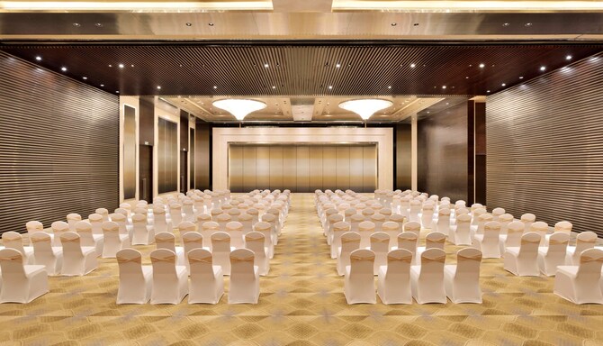 Radisson Blu Hotel Coimbatore - Emperor Hall Auditorium Style