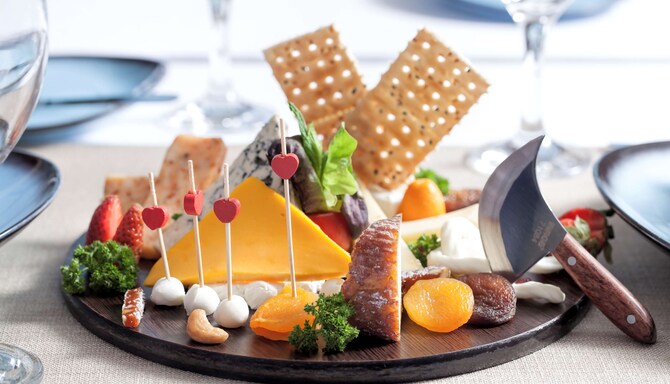 Radisson Blu Hotel, Diyarbakir - Restaurant Food Cheeses
