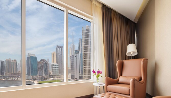 Radisson Blu Hotel, Dubai Canal View - Guest room