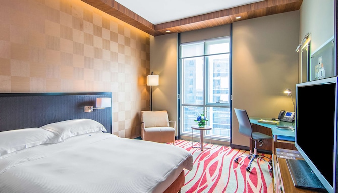 Radisson Blu Hotel, Dubai Media City - Guest room