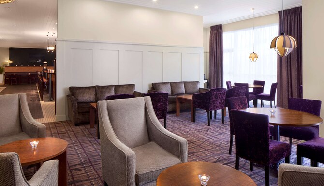 Radisson Blu Hotel, Dublin Airport - Restaurant et bar T3