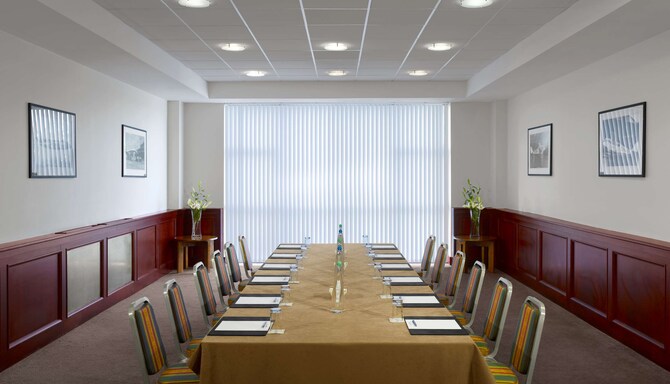 Radisson Blu Hotel, Dublin Airport - Aviation Meeting Room Boardroom Style