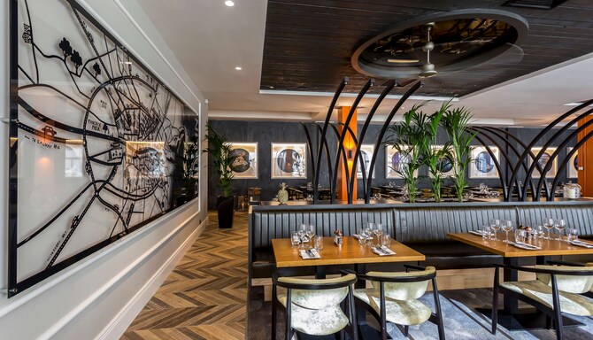 Radisson Blu Hotel, Dublin Airport - Collage Restaurant