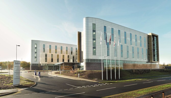 Radisson Blu Hotel, East Midlands Airport - Hotel exterior