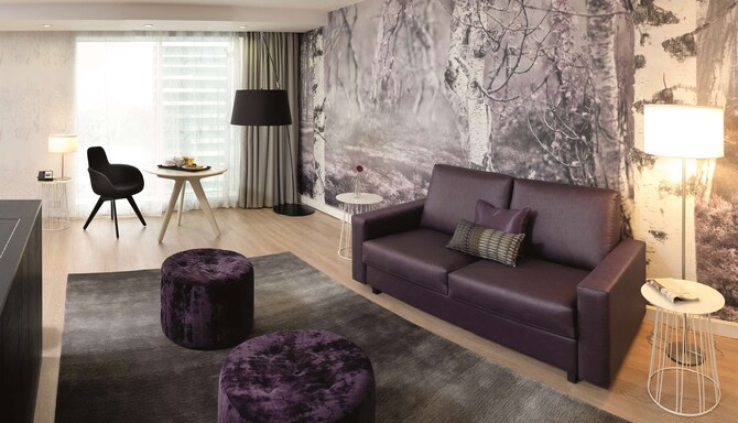Radisson Blu Hotel, East Midlands Airport - One-Room Suite living area
