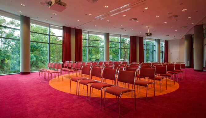 Radisson Blu Hotel, Frankfurt - Bull and Bear Meeting Room Auditorium Style