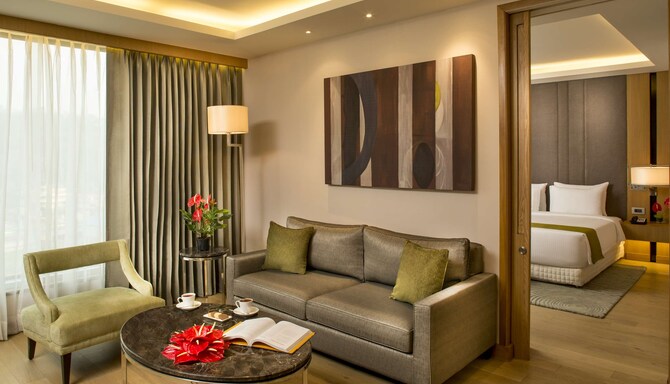 Radisson Blu Hotel Guwahati - Deluxe Suite Living Room