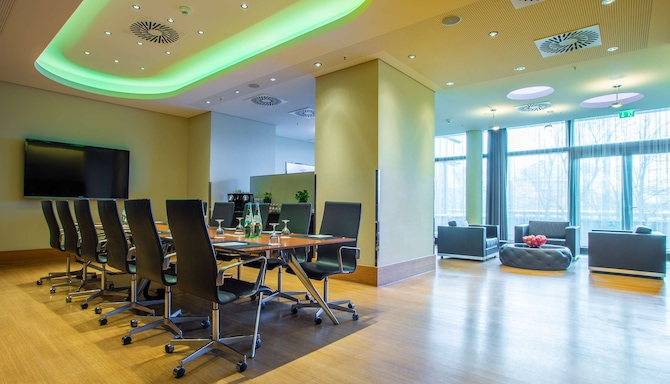 Radisson Blu Hotel, Hamburg - London