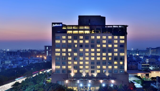 Radisson Blu Hotel Indore - Hotel Exterior