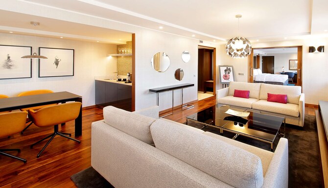 Radisson Blu Hotel Lietuva, Vilnius - Presidential Suite Living Room
