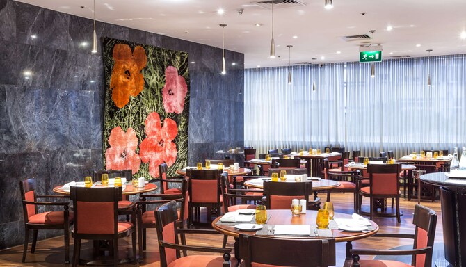 Radisson Blu Hotel, Lisbon - Restaurant Bordalo Pinheiro