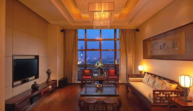 Radisson Blu Hotel Liuzhou - Presidential Living Evening
