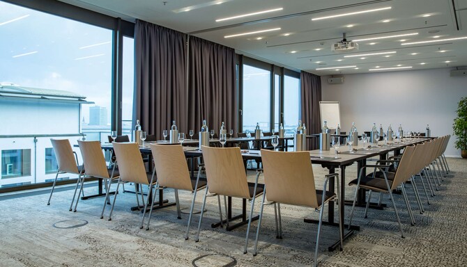 Radisson Blu Hotel, Mannheim - Meeting Room