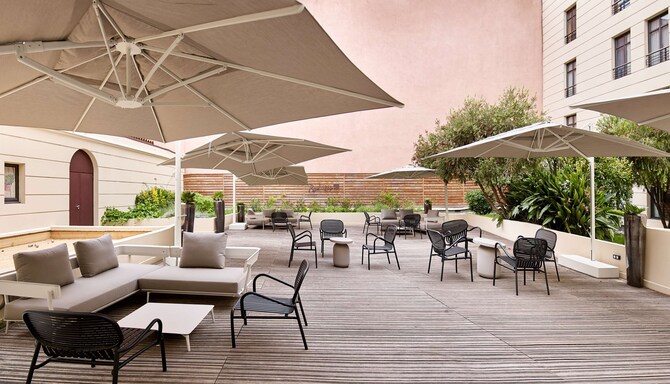 Radisson Blu Hotel, Marseille Vieux Port - Patio salle de s minaire