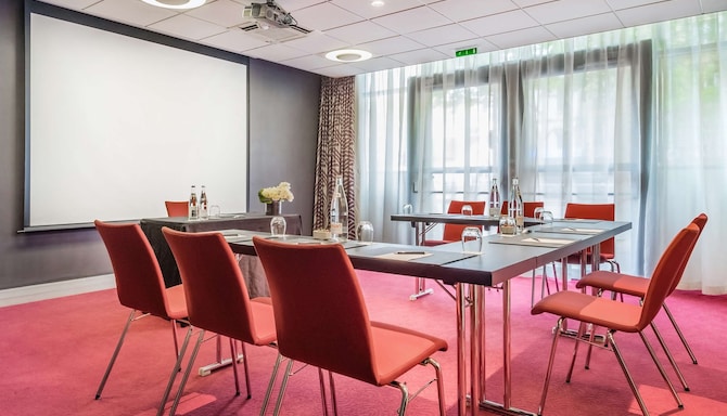Radisson Blu Hotel, Paris-Boulogne - Meeting Room