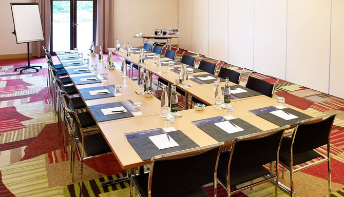 فندق Radisson Blu Hotel Paris, Marne-la-Vallee - طاولة قاعة اجتماعات على شكل حرف U