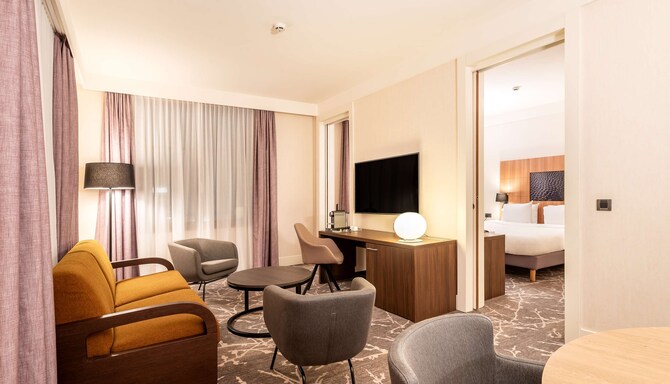 Radisson Blu Hotel Paris, Marne-la-Vallee — люкс