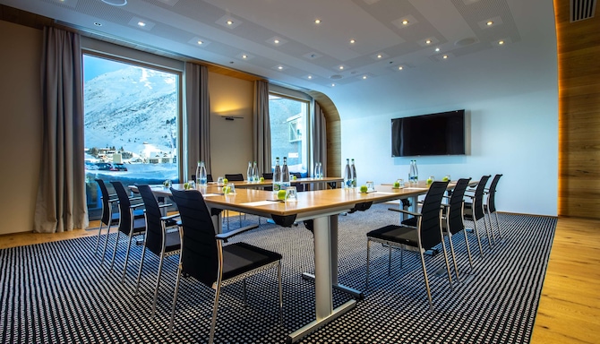 Radisson Blu Hotel Reussen, Andermatt - Meeting Room