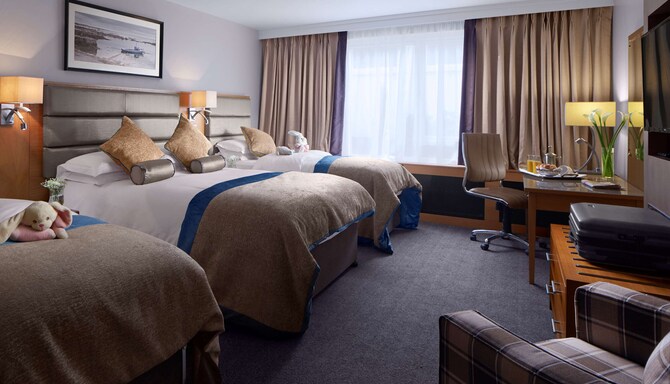 Radisson Blu Hotel & Spa, Limerick - Family Room