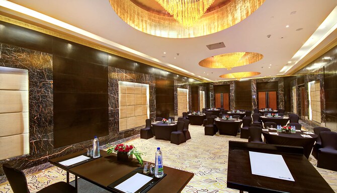 Radisson Blu Kaushambi Delhi NCR - Amber Salon Meeting Room