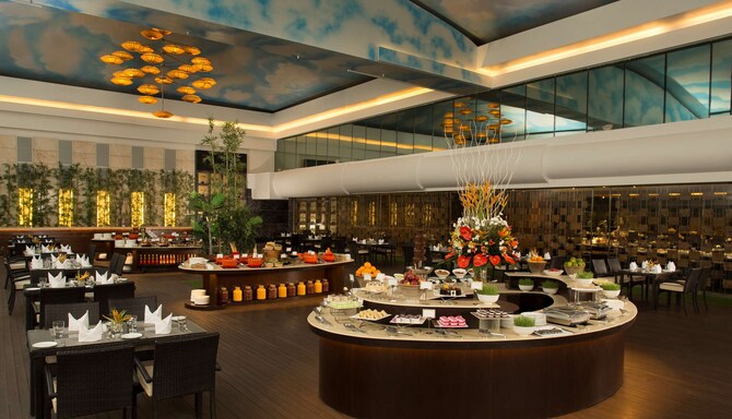 Radisson Blu Kaushambi Delhi NCR - Restaurant
