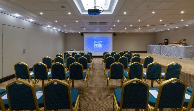Radisson Blu Le Vendome Hotel, Cape Town - Meeting Room