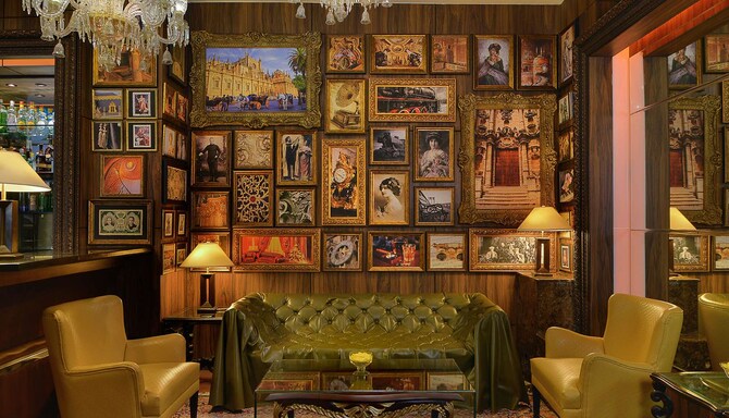 Radisson Blu MBD Hotel Noida - Bar Lounge
