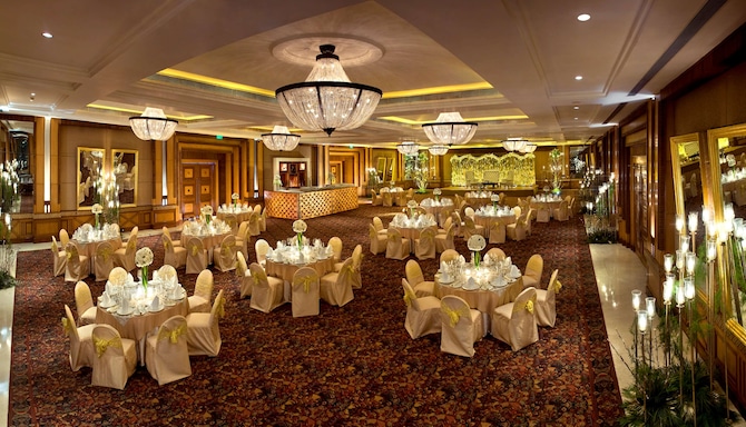 Radisson Blu MBD Hotel Noida - Banquet Room