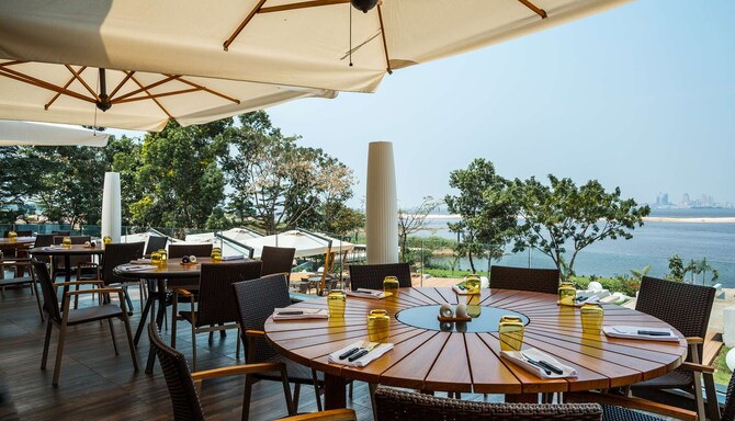 Radisson Blu Mand#39;Bamou Palace Hotel, Brazzaville - Restaurant Food