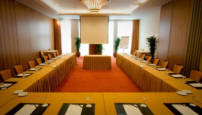 Radisson Blu Palace Hotel, Noordwijk aan Zee - Jan de Raad U Shaped Meeting Room