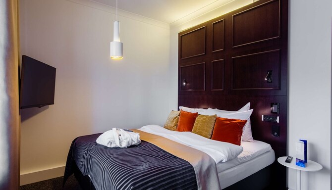 Radisson Blu Plaza Hotel, Helsinki - Suite bedroom
