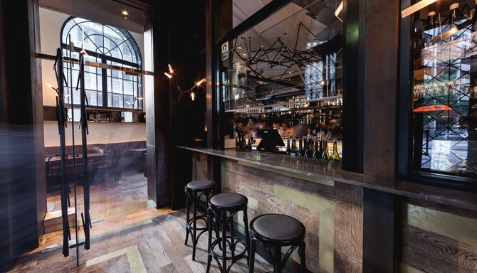 Radisson Blu Plaza Hotel Sydney - Bar Lounge