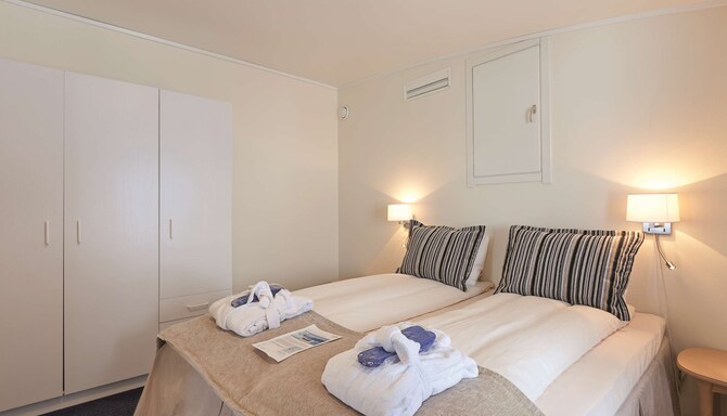 Radisson Blu Polar Hotel, Spitsbergen - Guest Room