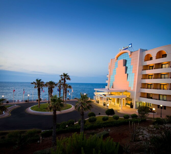 Hotel In St Julians Malta Radisson Blu Resort Malta