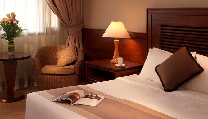 Radisson Blu Resort, Sharjah-United Arab Emirates - Standard Room King Bed