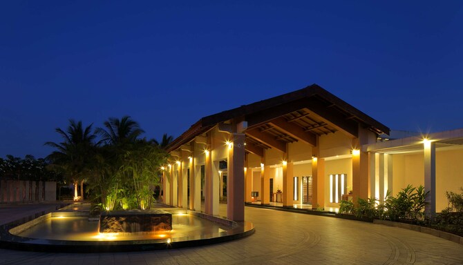 Radisson Blu Resort and Spa - Alibaug, India - Entrance