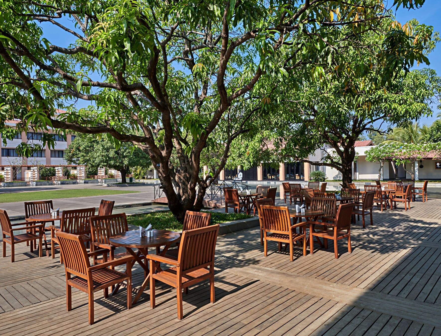 Alibaug Hotels Radisson Blu - 