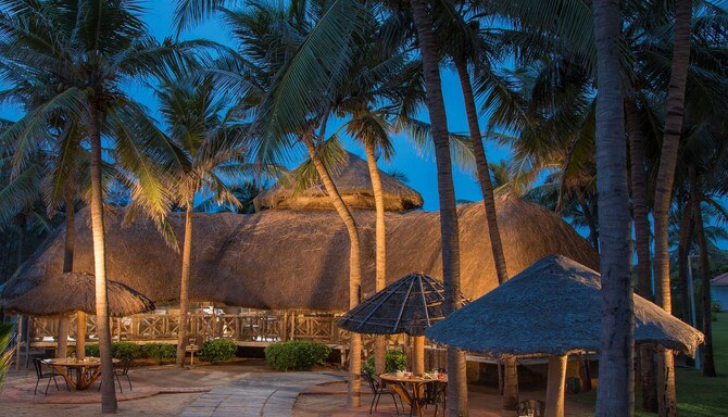 Radisson Blu Resort Temple Bay Mamallapuram - Restaurant