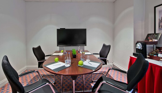 Radisson Blu Royal Astorija Hotel, Vilnius - Meeting Room Oktava
