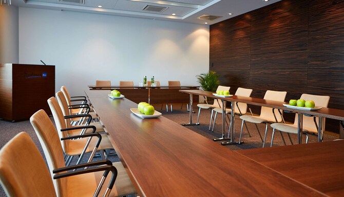 Radisson Blu Saga Hotel, Reykjavik - Esja Meeting Room Shape