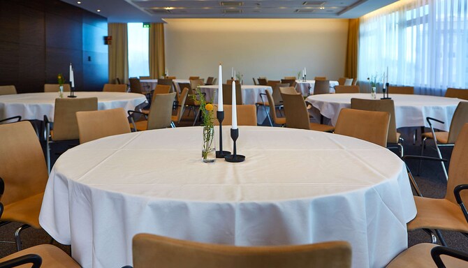 Radisson Blu Saga Hotel, Reykjavik - Katla Round Tables