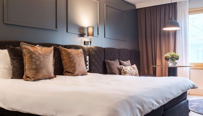 Radisson Blu Scandinavia Hotel, Goteborg - Executive room bed