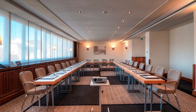 Radisson Blu Schwarzer Bock Hotel – Konferenzraum Kochbrunnen