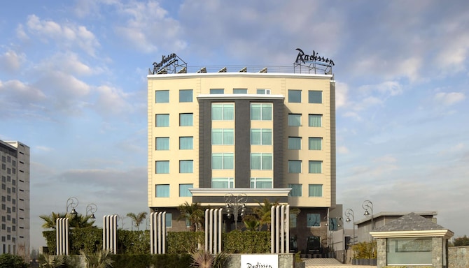 Radisson Chandigarh Zirakpur - Exterior