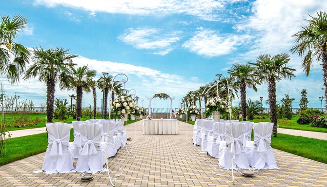 Radisson Collection Paradise Resort and Spa, Sochi - свадьба на открытом воздухе