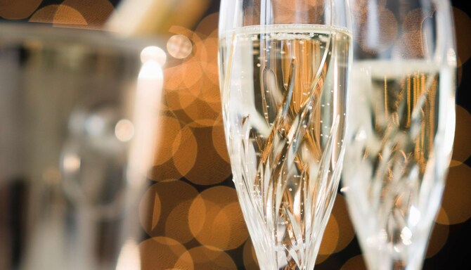 Radisson Collection Seasonal Offers - Champagne glasses