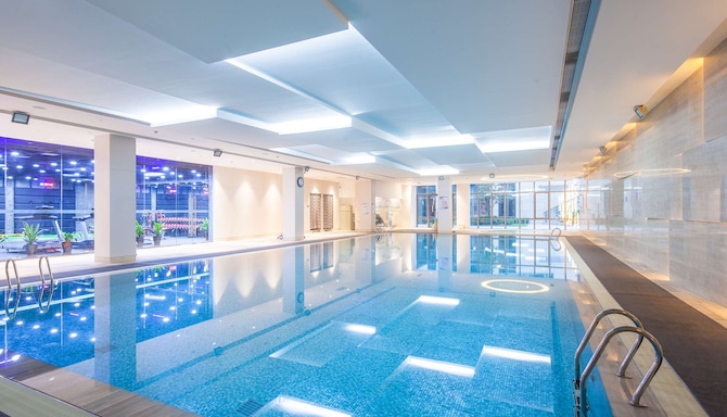 Radisson Exhibition Center Shanghai - Pool