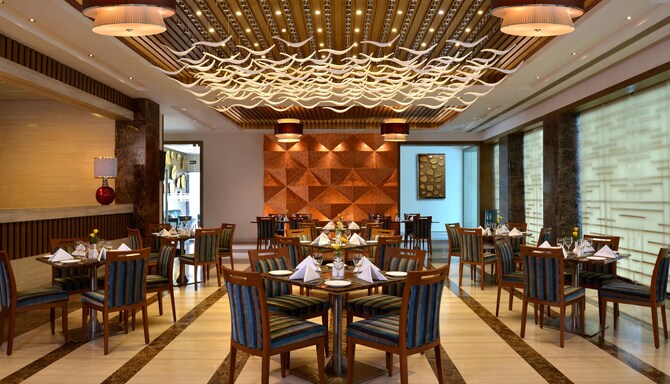 Radisson Hotel Kandla - Restaurant